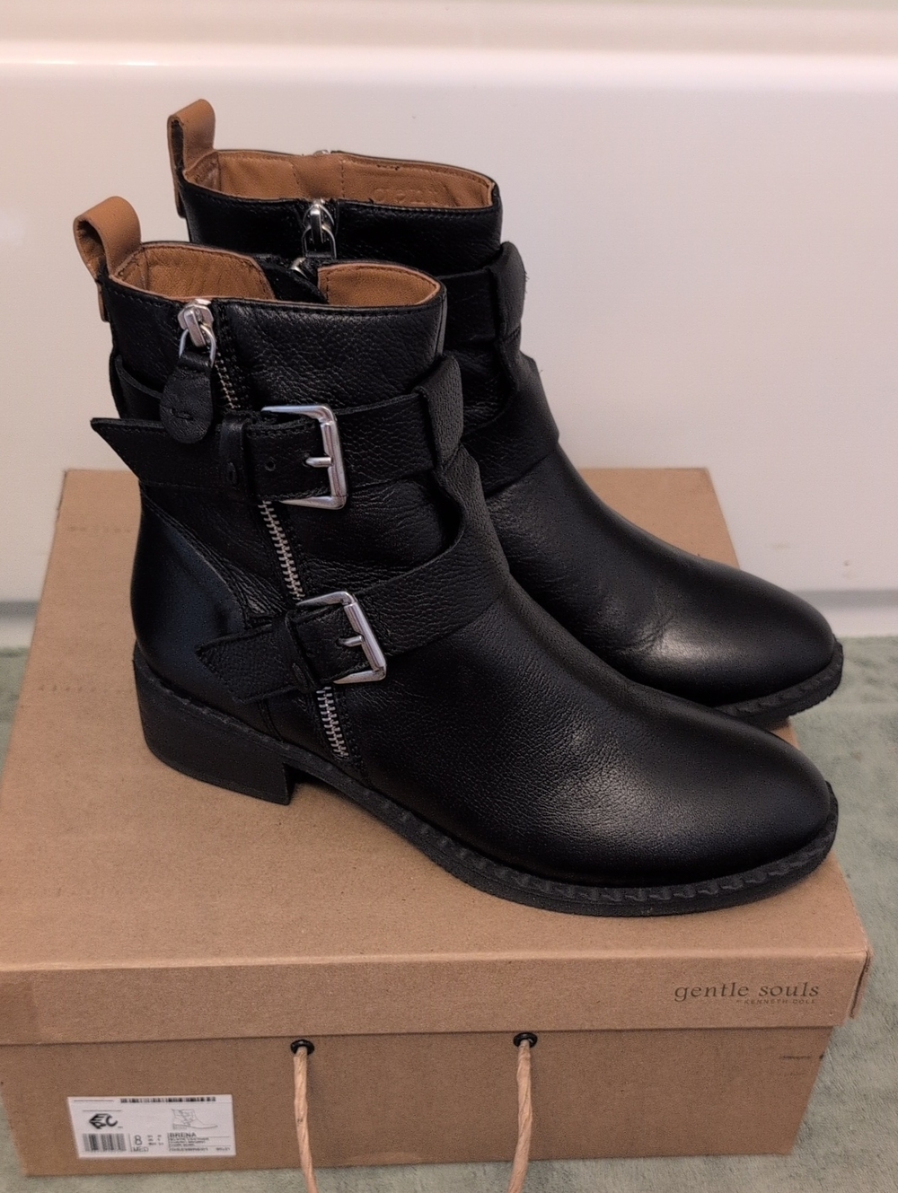 Kenneth Cole Gentle Souls Brena Moto Boot Black Leather Bootie 8 - 8.5